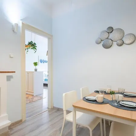 شقة Comfy And Cute بودابست