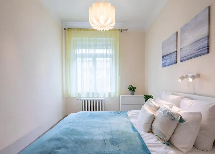Comfy And Cute Apartment Budapest