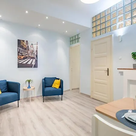 Comfy&cute Apartament